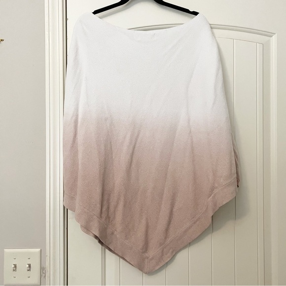 Barefoot Dreams CozyChic Ultra Lite Ocean Breeze Poncho in Ombré Rose Mist - Picture 5 of 7